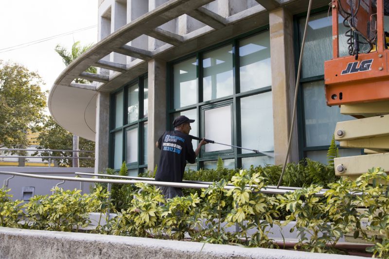 School Window Washing